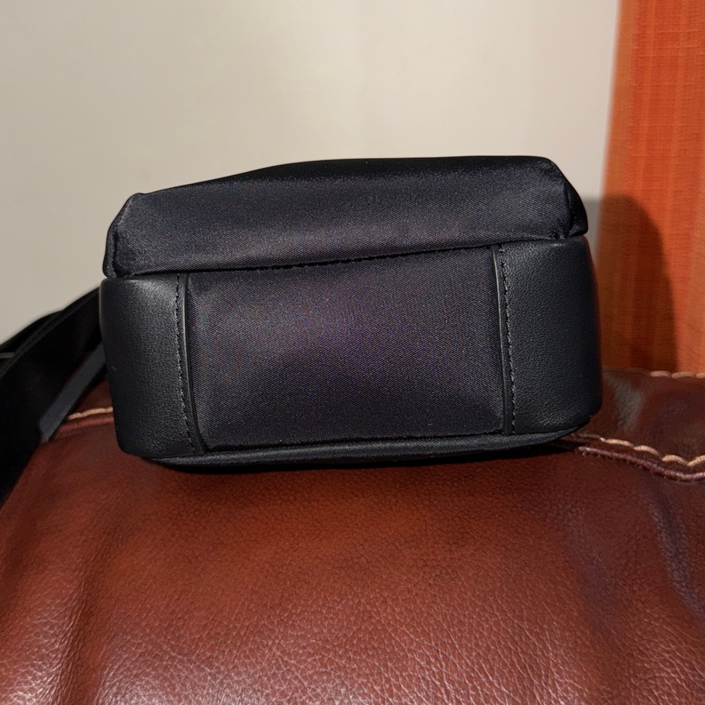‼️Tumi Voyageur Ruma Black Nylon Crossbody Bag - Picture 10 of 12